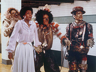 Michael Jackson (centro) en The Wiz